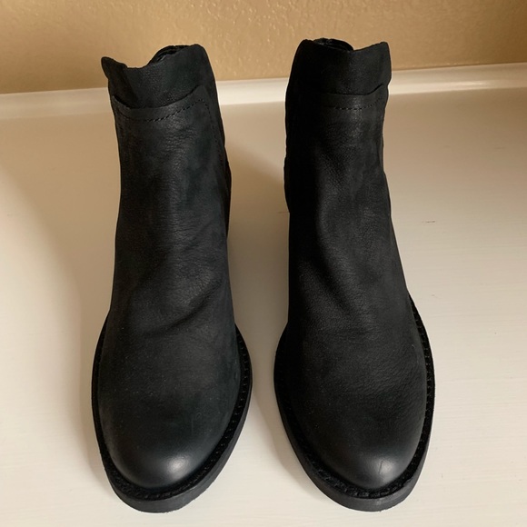 Dolce vita booties, distressed suede - Picture 2 of 7